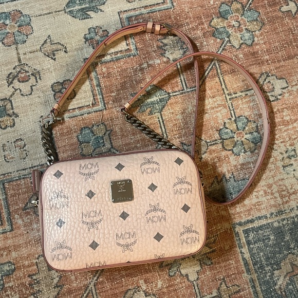 MCM Visetos Mini Camera Crossbody Bag Powder Pink Leather Chain Strap - Picture 4 of 16